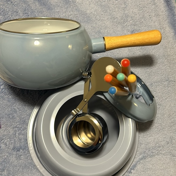 Fondue Set - Picture 4 of 7